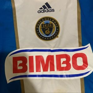 I am selling a bimbo long sleeve soccer shirt